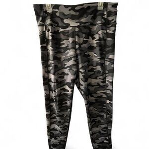 Camo Print Women's Leggings​